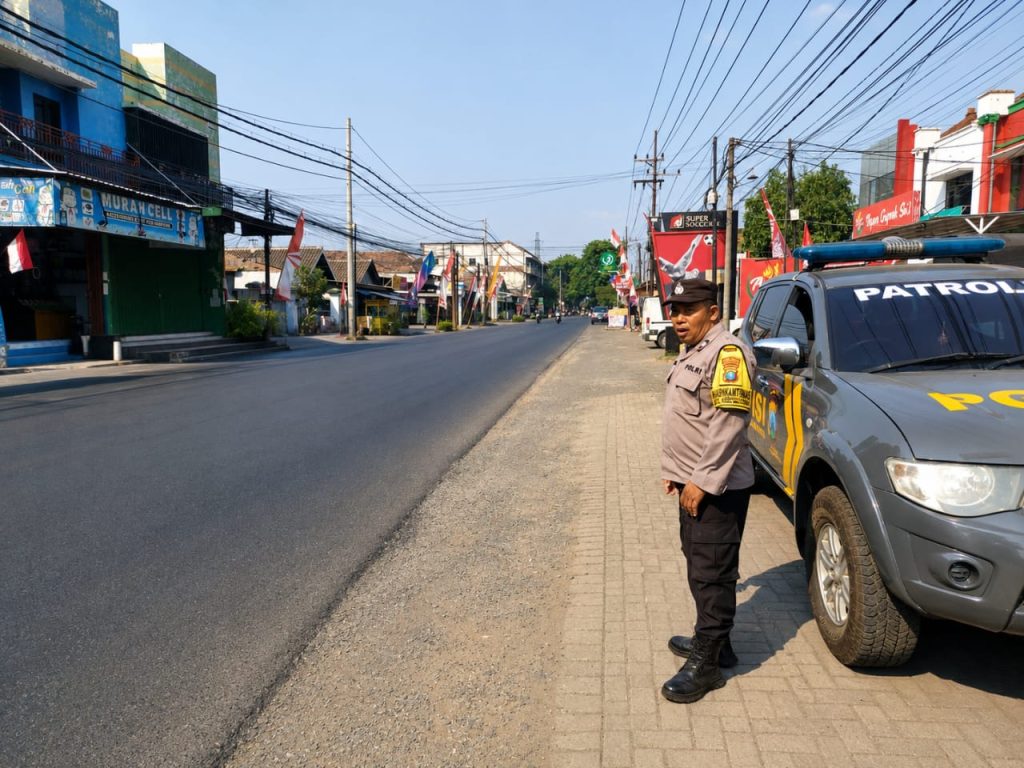 Patroli Presisi Polsek Pohjentrek Semarakkan Semangat Kemerdekaan Republik Indonesia ke-81 dengan Intensif Jaga Kamtibmas