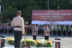 Kapolres Pasuruan Kota Pimpin Sertijab Kapolsek Purworejo, Wujudkan Penyegaran dan Penguatan Organisasi