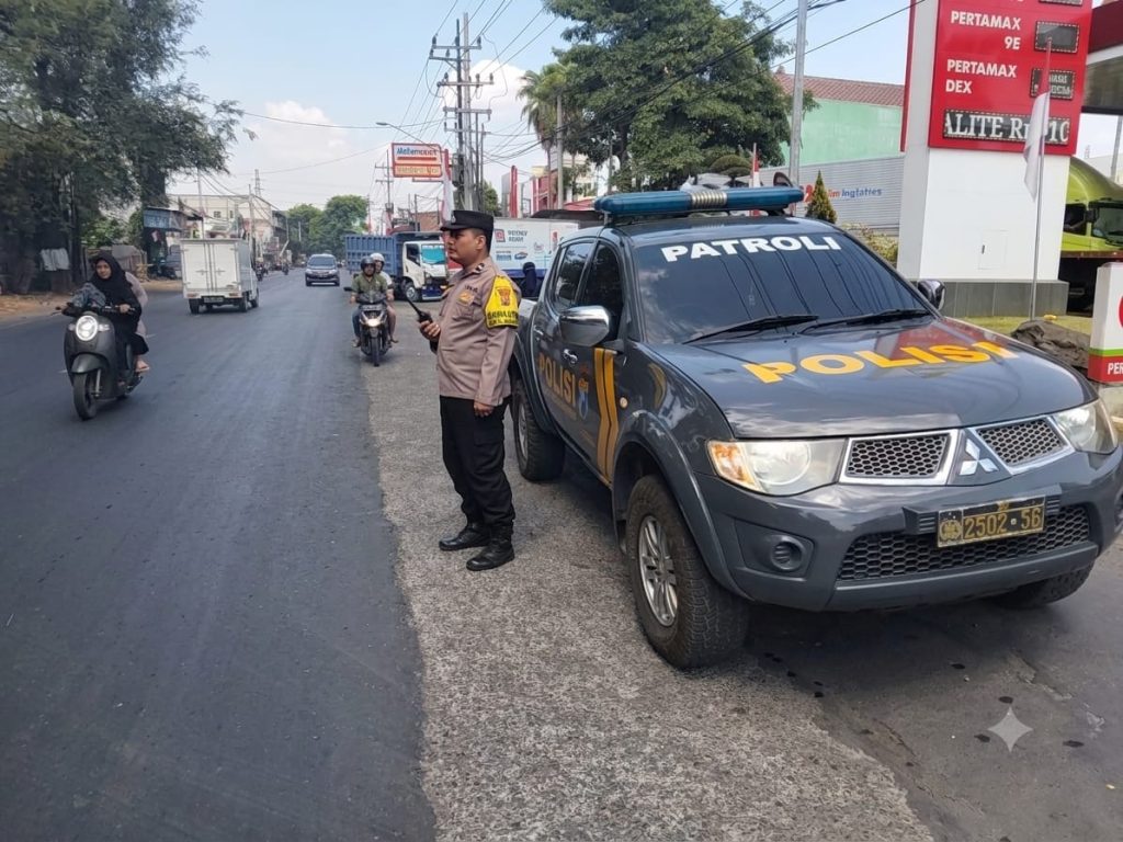 Patroli SAE Siang Hari, Polsek Pohjentrek Pastikan Kamtibmas Tetap Kondusif