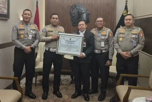 luncurkan-sim-digital-bpkb-elektronik-korlantas-polri-raih-penghargaan-presisi-evy