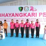 Bhayangkari Polda Sumsel Salurkan Ribuan Bantuan Sosial di Dusun 4 Pulau Borang