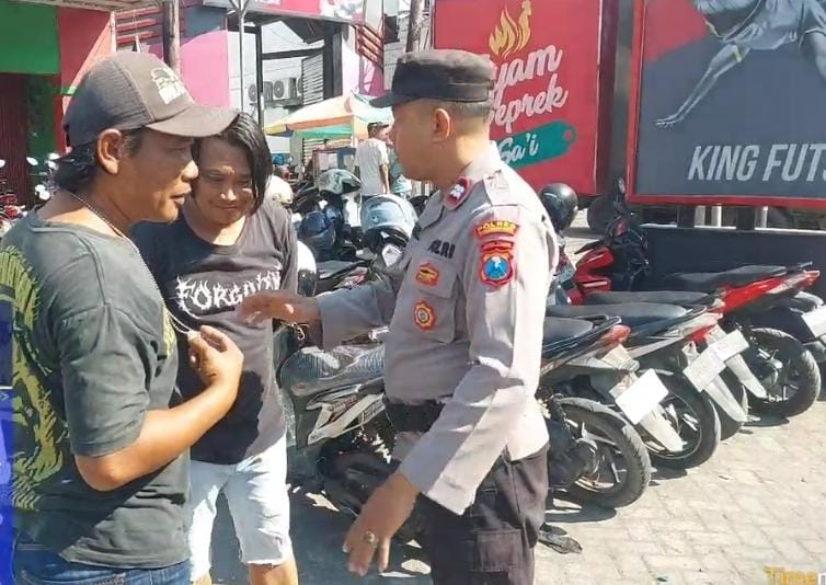 Jaga Kamtibmas Akhir Pekan, Polsek Pohjentrek Hadir di Tengah Masyarakat