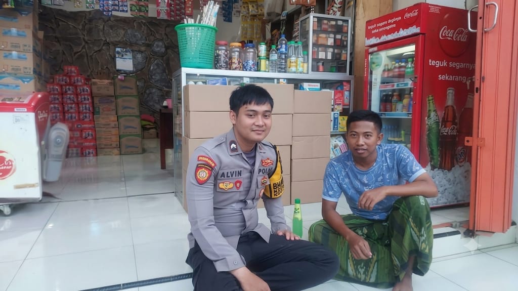 Duduk Sama Rendah, Berdiri Sama Tinggi: Polsek Nguling Hadir Tanpa Sekat Bersama Masyarakat