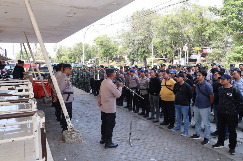 Wujudkan Pertandingan Aman dan Kondusif, Polres Pasuruan Kota Kawal Friendly Match Persekabpas Vs Putra Sang Fajar Blitar