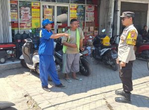 Patroli Dialogis, Polsek Nguling Jalin Komunikasi Kamtibmas dengan Petugas Parkir