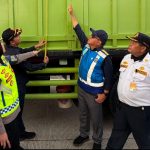 Polisi Bersama Masyarakat Induk PJR BSD Korlantas Polri Bersama Stakeholder Gelar Patroli, Dukung Zero ODOL 2027