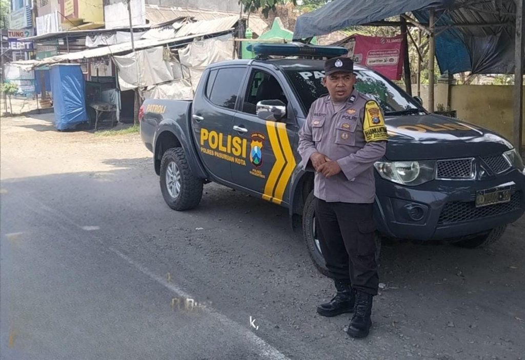 Patroli Akhir Pekan Siang Hari, Polsek Pohjentrek Pastikan Kamtibmas Tetap Kondusif