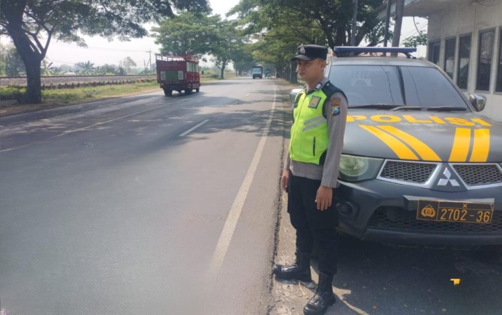Patroli Siang Hari Polsek Rejoso, Tingkatkan Stabilitas Kamtibmas Kewilayahan