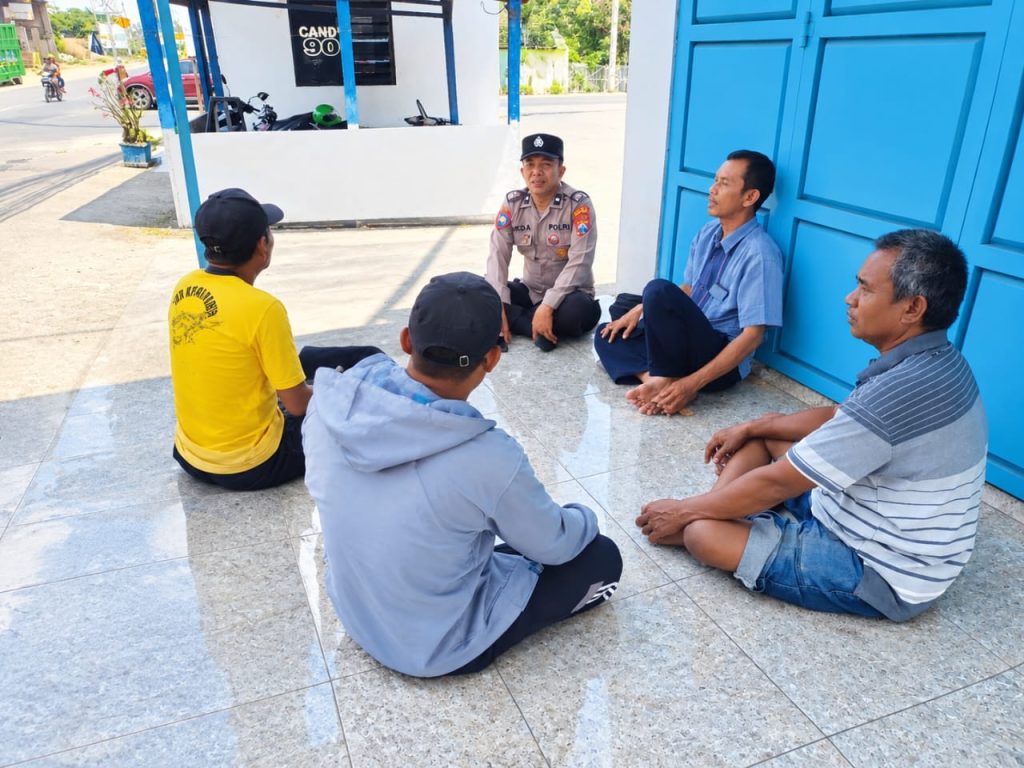 Polisi Bersama Masyarakat, Polsek Keboncandi Kedepankan Patroli Dialogis Yang Humanis