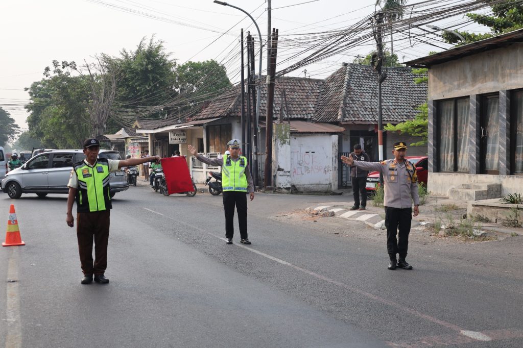 Commander Wish Poros Pagi Polres Pasuruan Kota, Teguhkan Semangat Polri Dalam Melayani Masyarakat