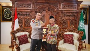 kapolri-dan-ketua-umum-pp-muhammadiyah-dokistimewa-1793282830459_169